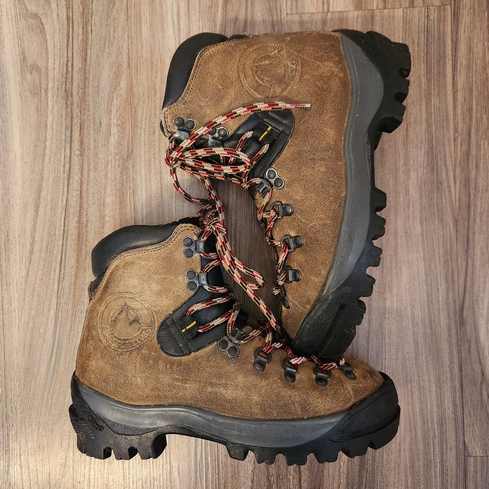 La sportiva hiking boots size 40